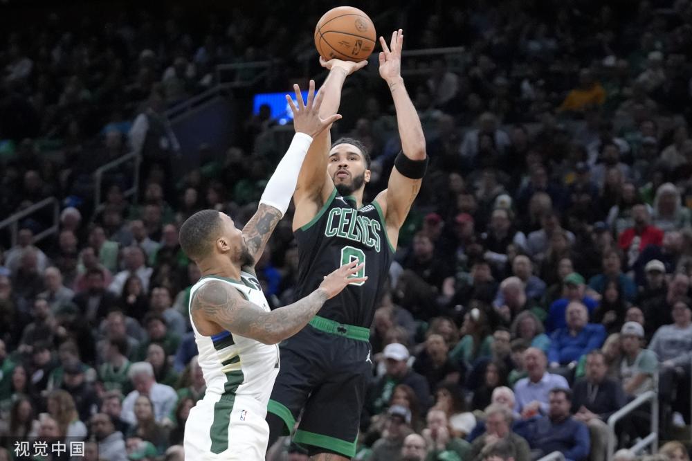 受球迷关注 受球迷关注